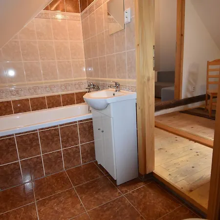 Guest house Kavarna Lucie S Ubytovanim Horni Terlicko