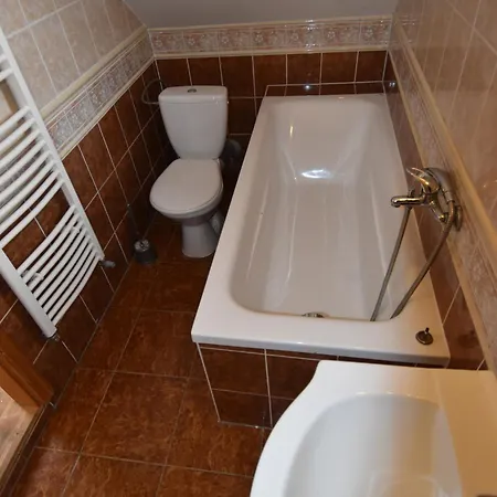 Kavarna Lucie S Ubytovanim Guest house *
