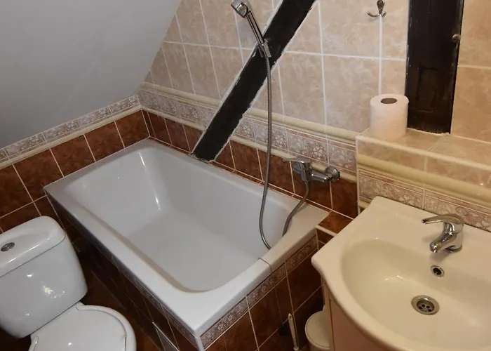Kavarna Lucie S Ubytovanim Horní Těrlicko