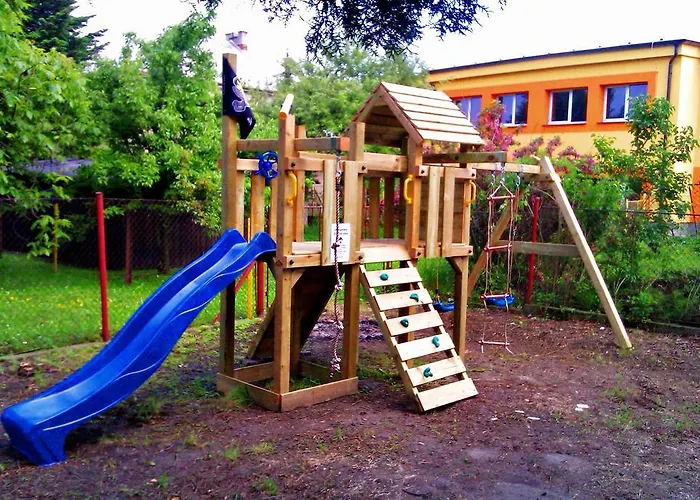 Pensjonat Kavarna Lucie S Ubytovanim Horní Těrlicko
